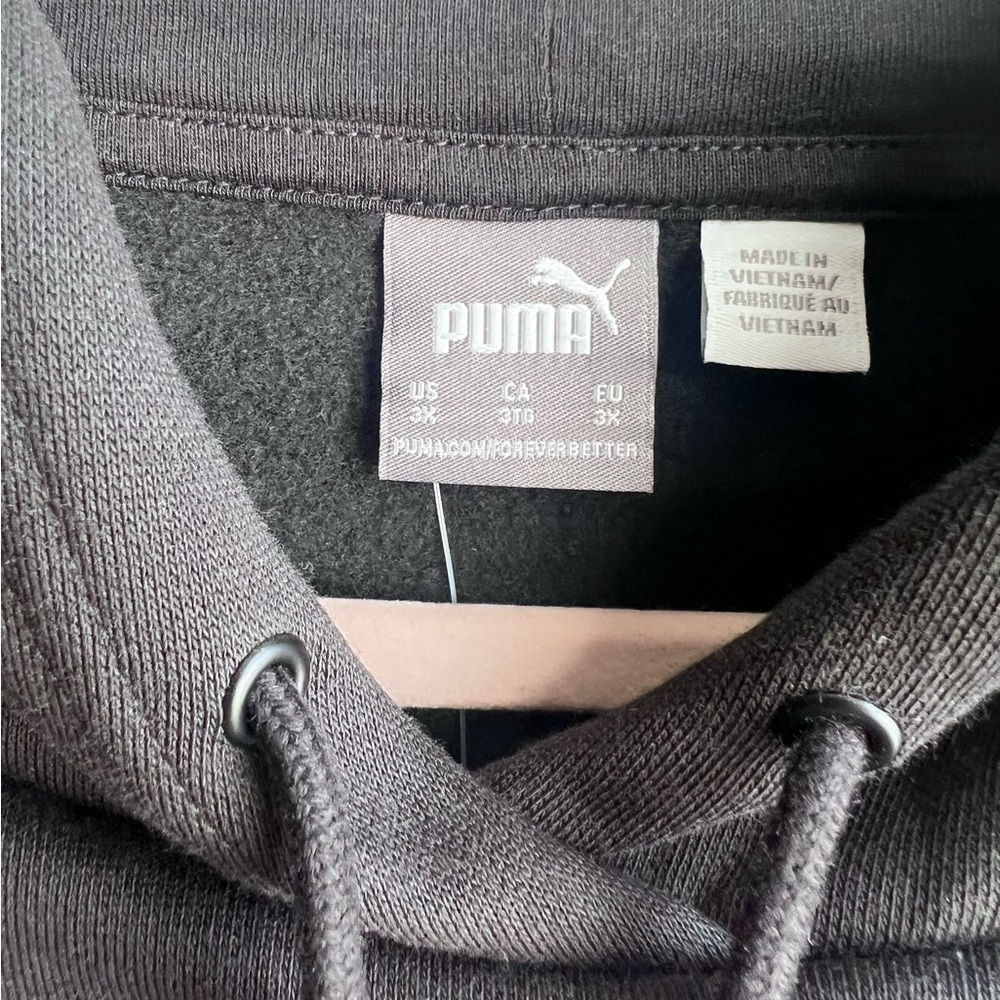 PUMA Women's Black Sweater with Vibrant Pink Logo - Picture 6 of 9